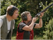 Teilnehmer beim Schießtraining